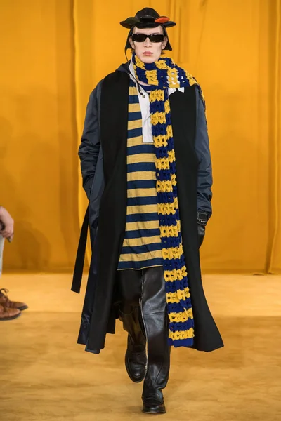 Look 33